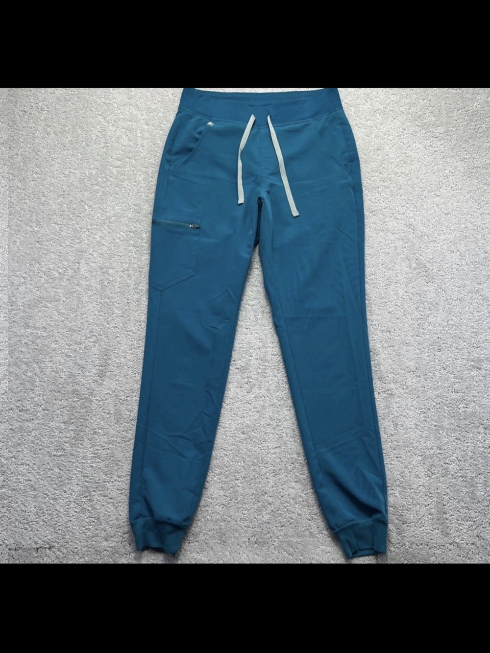 HUGE FIGS SCRUB LOT & MORE WOMENS !! - Picture 4 of 15